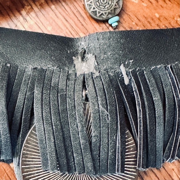 Peace Symbol Pendant Choker Necklace - Picture 12 of 12